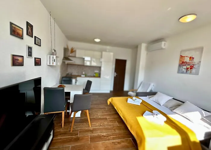 Апартаменты Pineapple *